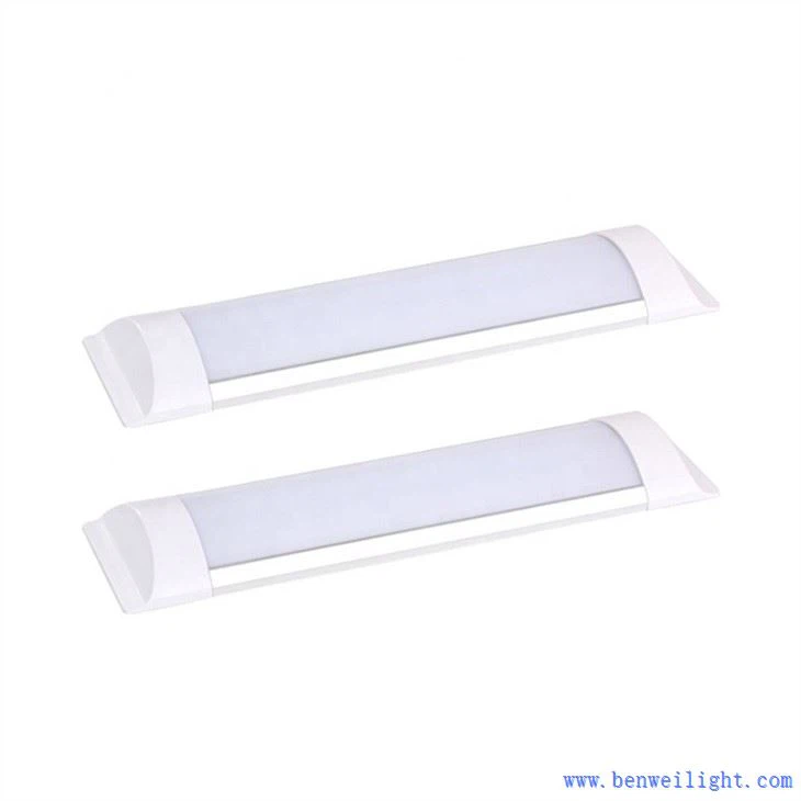 Corp de iluminat suspendat liniar