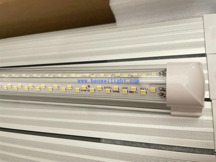 Becuri LED fluorescente de 72 W în formă de V, cu 8 picioare