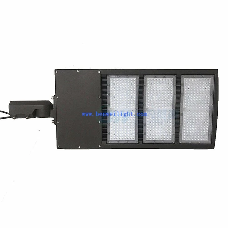150W LED Shoebox Light With Photocell