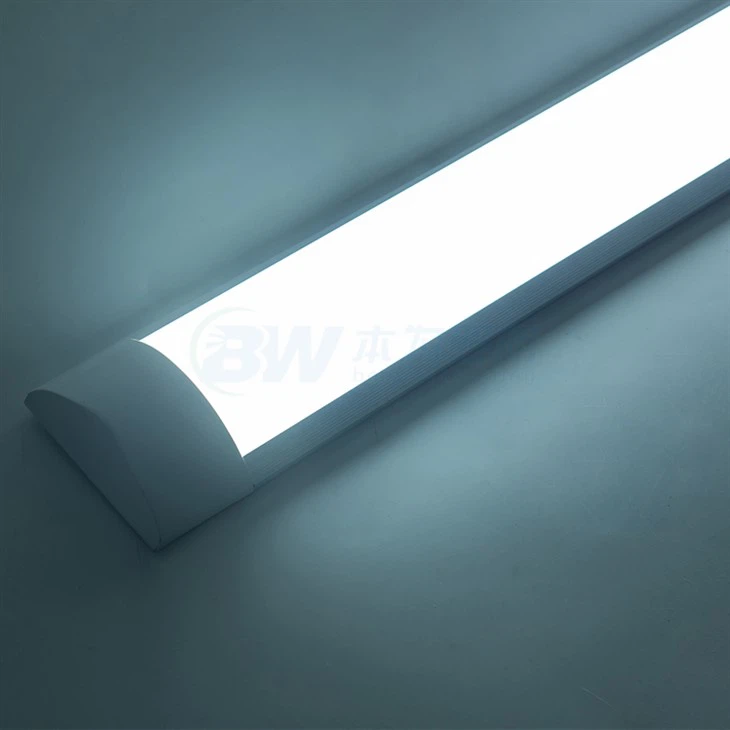 Lumină cu LED-uri 6500K alb rece